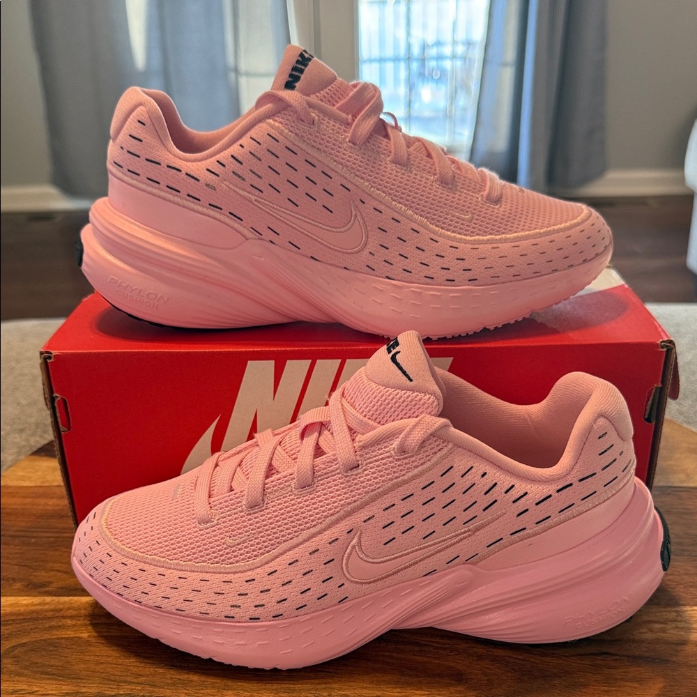 Nike Uplift SC Pink‎ Roses Athletic Shoe Size 5Y/6.5W